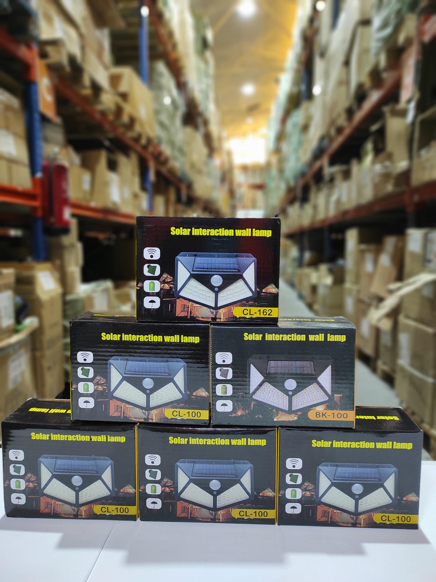 Aplique luz solar con sensor 100 LED